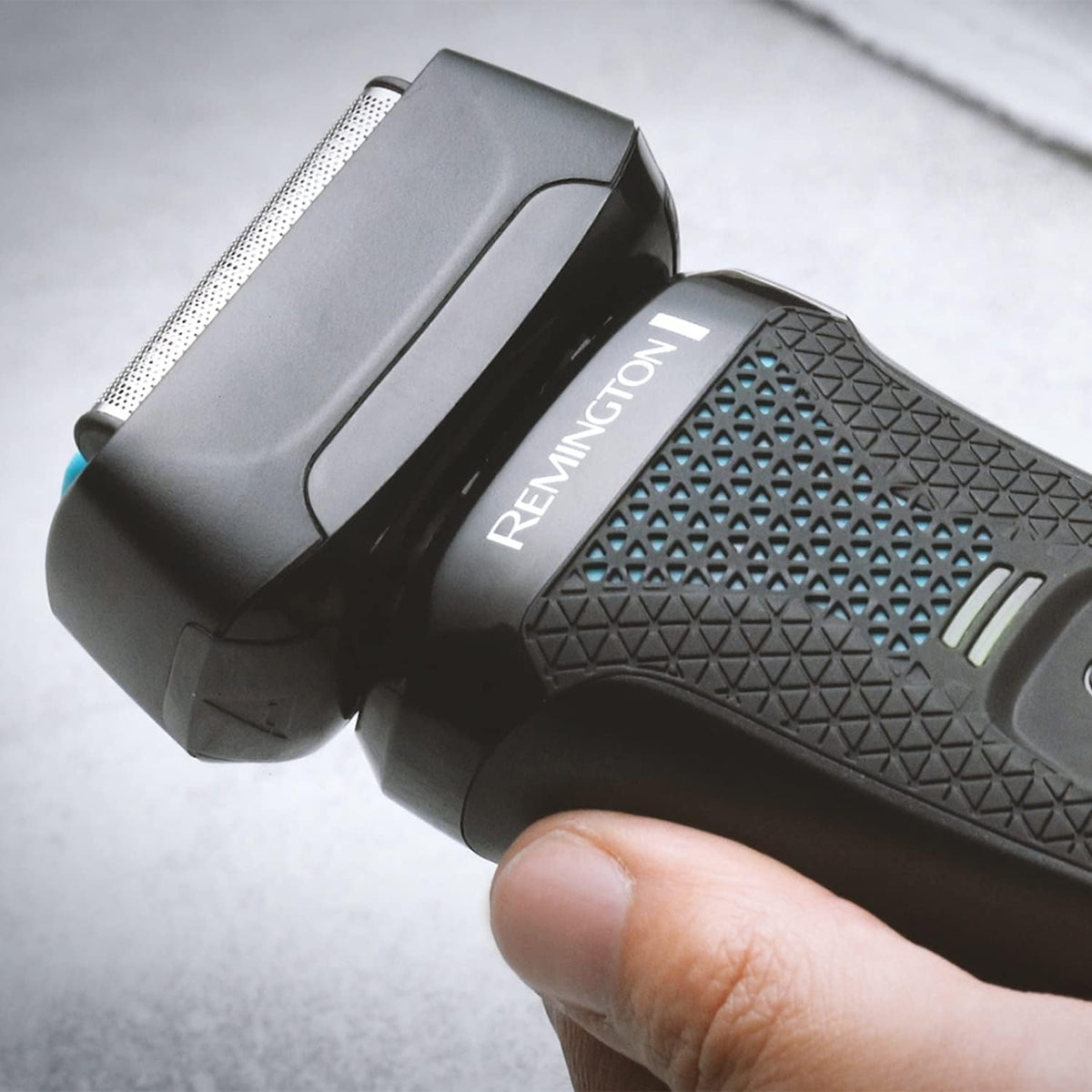 Remington F6 Style Series Aqua Electric Shaver for Men - 100% Waterproof Cordless Foil Razor with USB Charging and Pop-Up Trimmer; F6000, Black - Healthxpress.ie