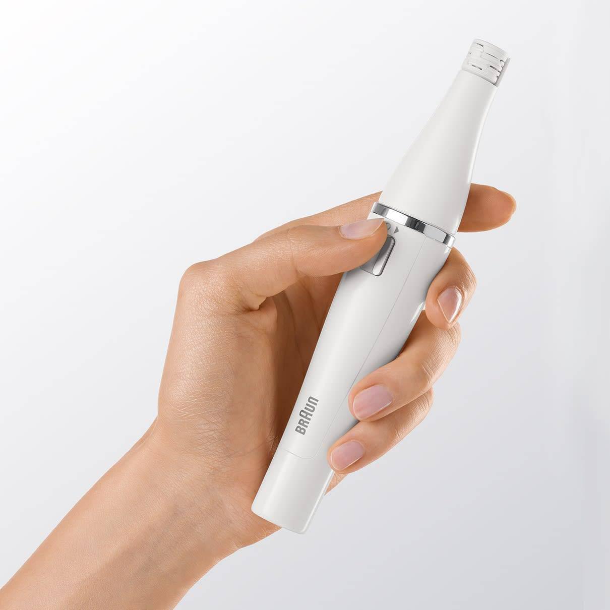 Braun Face 810 Facial Epilator, Hair Removal and Facial Cleansing, with Additional Brush and Battery, White