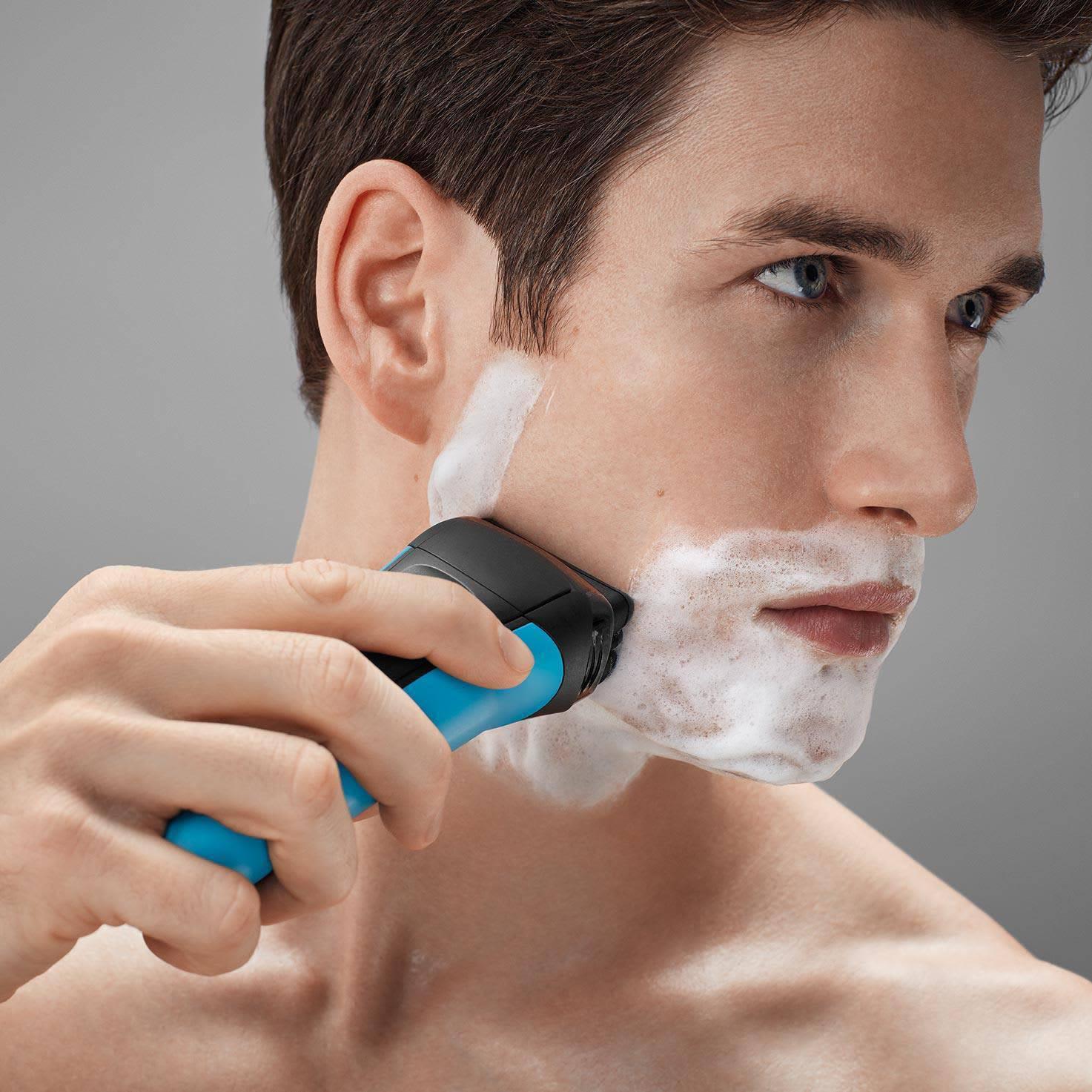 Braun Men's Series 3 310s Wet & Dry Electric Shaver w/ Protective Cap - Blue