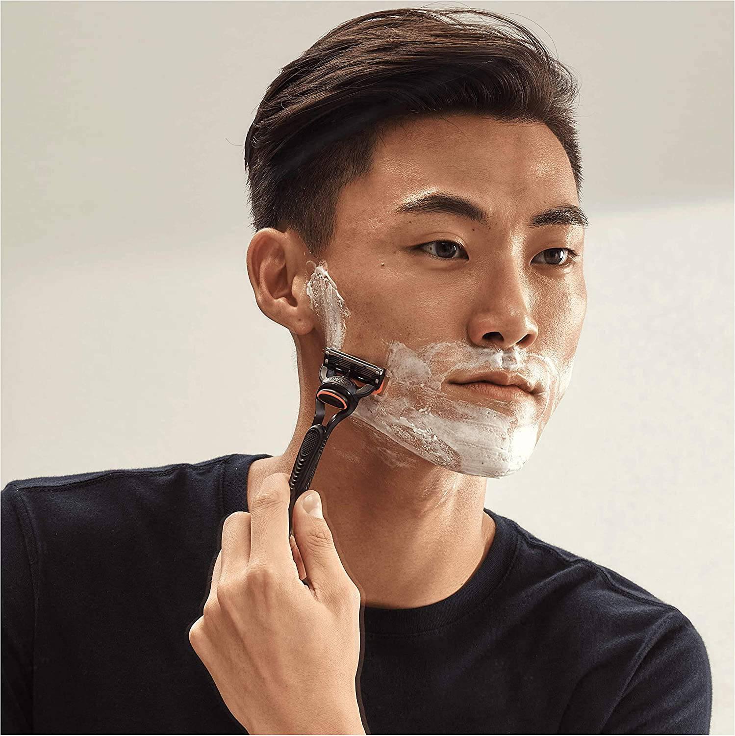 Gillette Fusion5 Razor Big Blade Pack w/ 10 Blade Refill - Five-Blade Technology - Healthxpress.ie