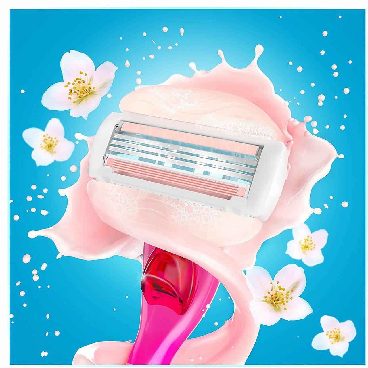 Gillette Venus Comfortglide Spa Breeze Razor with 3 Blades - Curve-Hugging Blades - Healthxpress.ie
