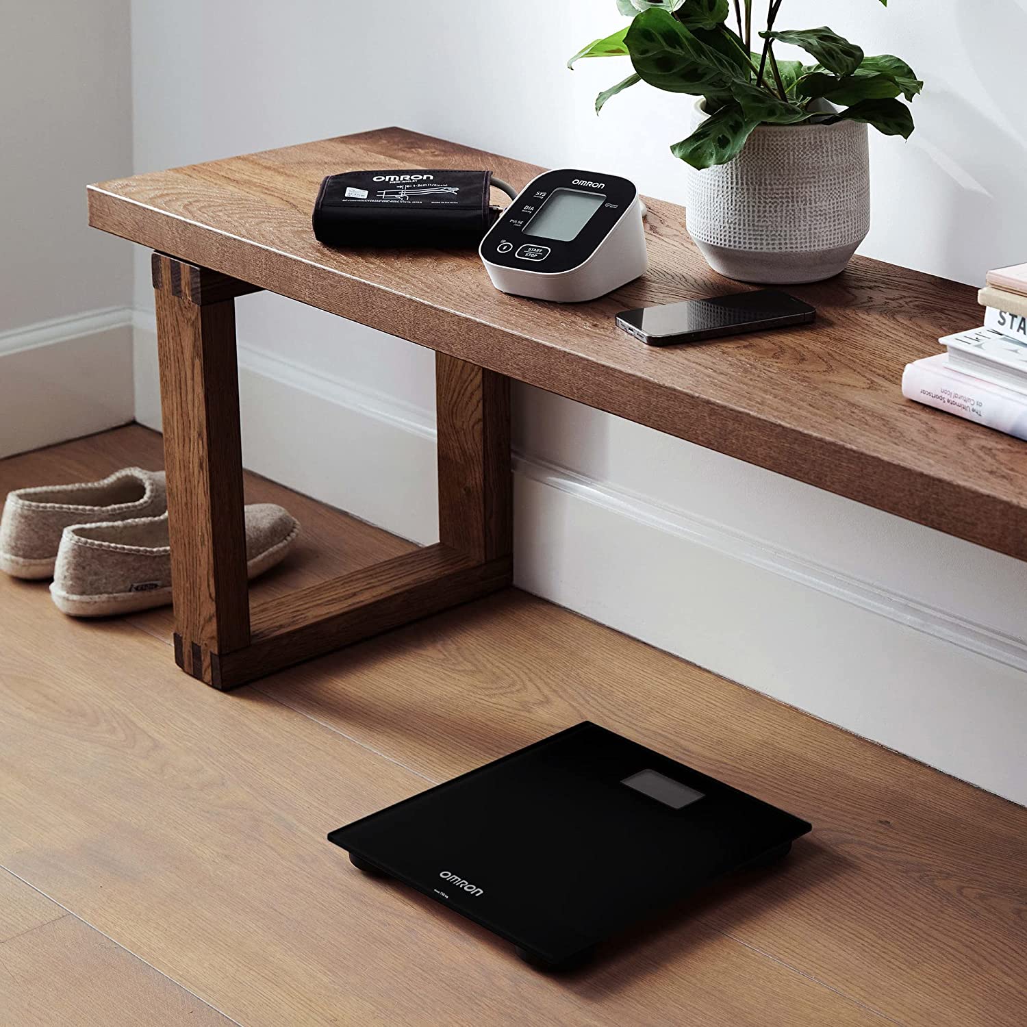 OMRON HN300T2 Intelli IT Smart Bathroom Scales for Body weight – Digital Weighing Scales - Healthxpress.ie