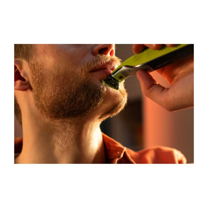 Philips Oneblade 360 QP2734/23 Rechargeable Facial Trimmer Wet & Dry - Healthxpress.ie