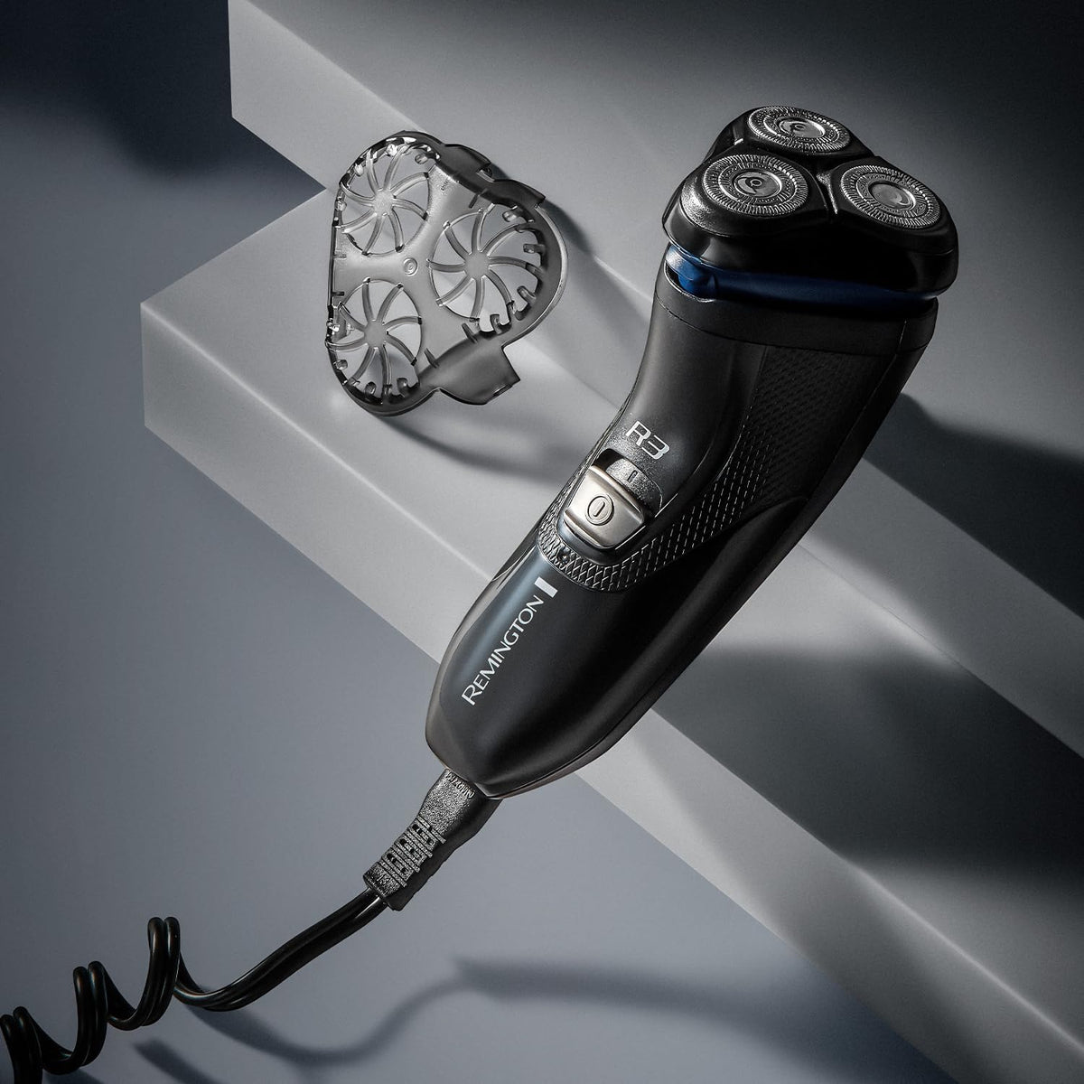 Remington Mens Electric Rotary Shaver R3  Pop-up Trimmer, 40mins Corded Usage) R3002 - Healthxpress.ie