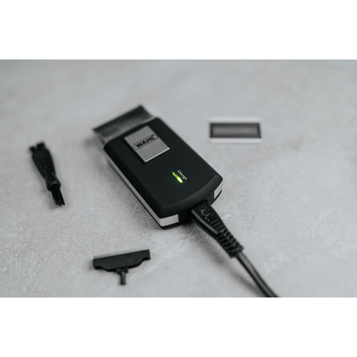 Wahl Travel Shaver - Cordless and rechargeable electric shaver for men - Healthxpress.ie